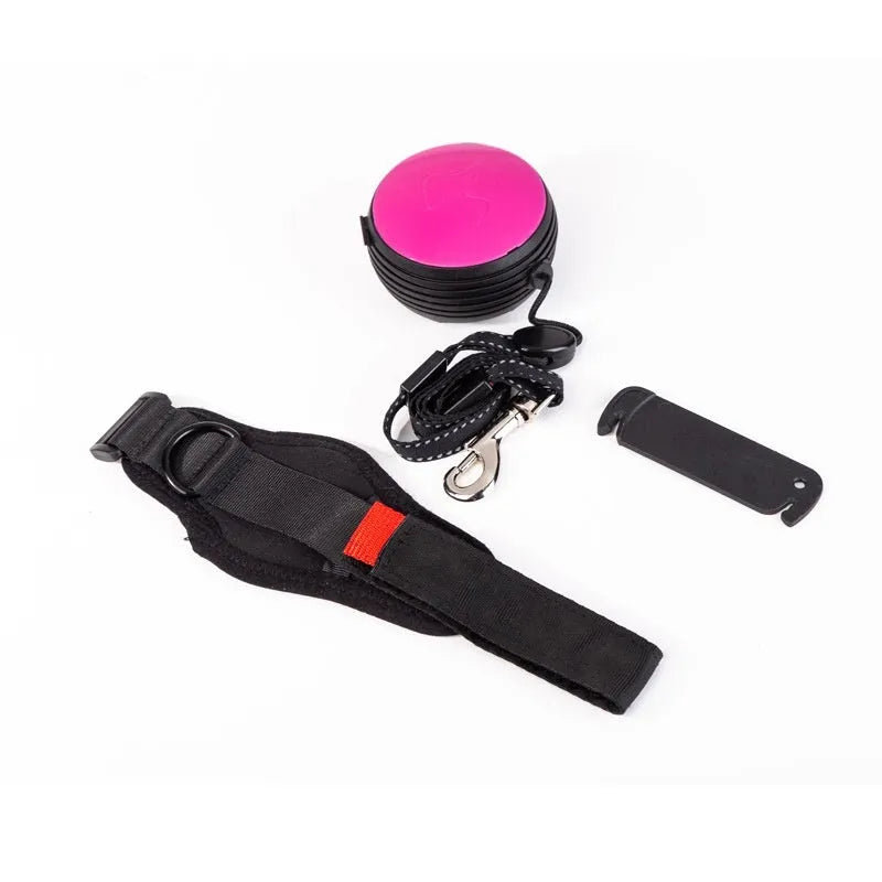 Retractable dog leash extended to 3 metres with holding hands grip in six colour options