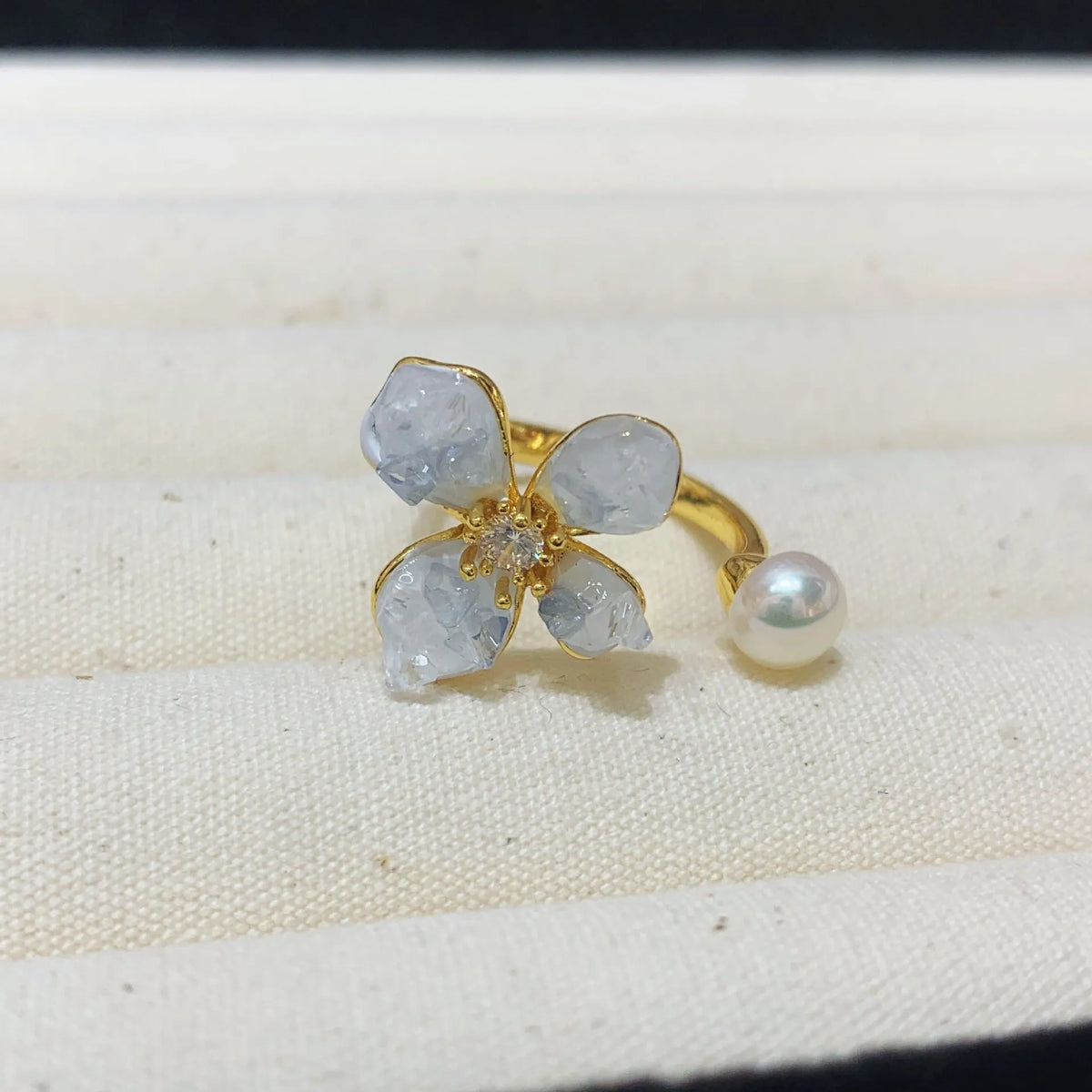 Fashion freshwater pearl ring with painted oil flower design on adjustable copper band