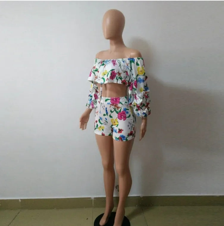 Women's two-piece lounge set with digital print pattern and fuzzy long sleeves with matching shorts