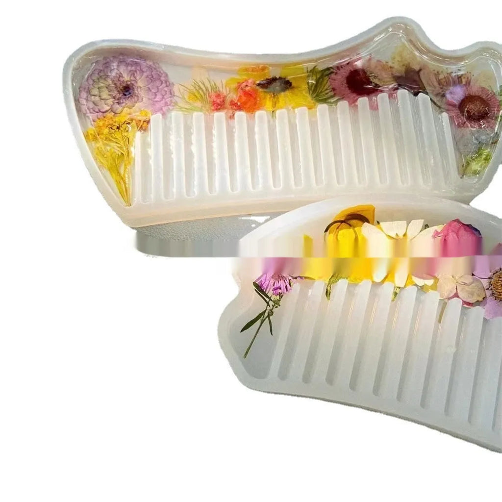 Crystal glue mirror glossy comb made of resin under 10cm with shiny finish, available in multiple colours
