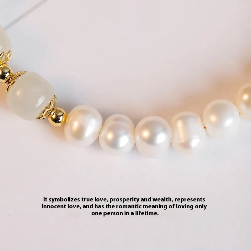 Diamond-shaped freshwater pearl bracelet in Hetian jade colour with electroplated finish