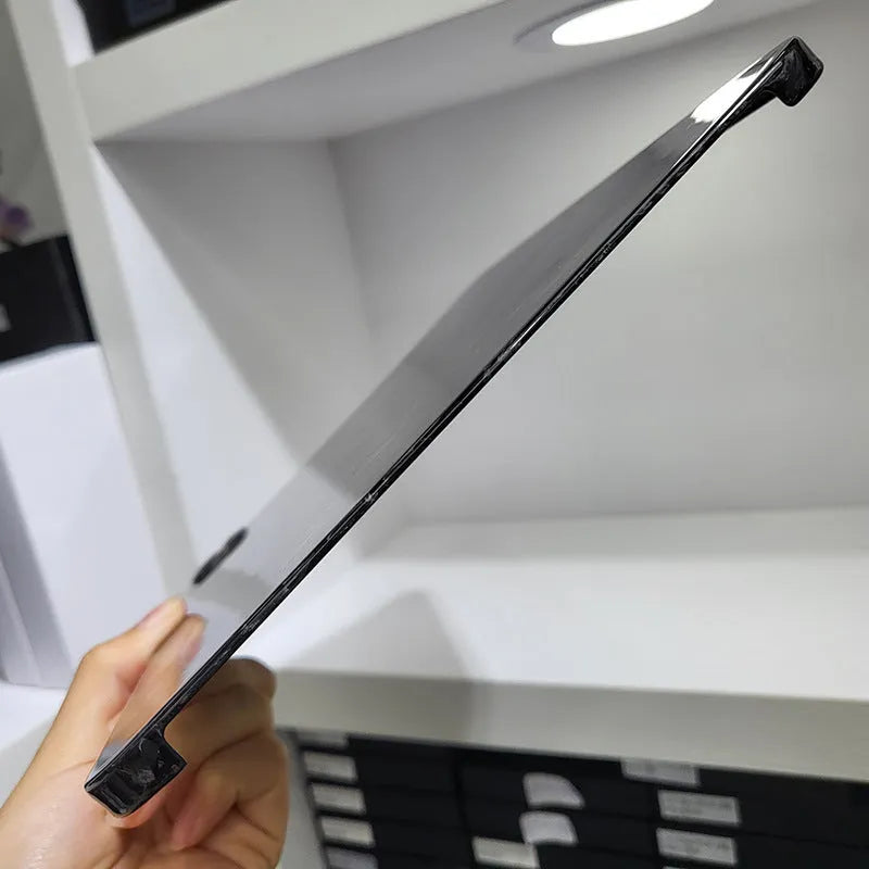 iPad Pro 11 carbon fibre flat protective cover with 3K matte patterning and heat dissipation properties