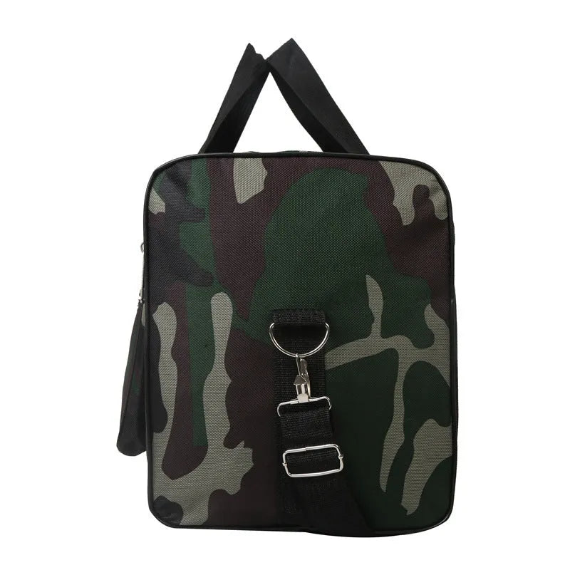 Green camouflage waterproof luggage bag with 20L capacity and urban design.
