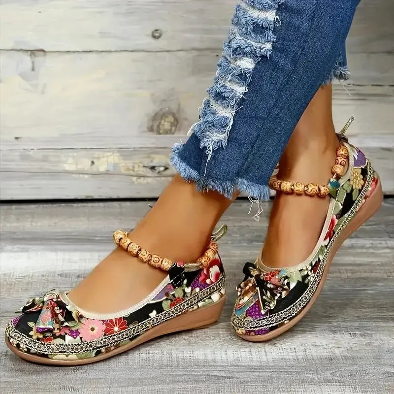 Women's plus size ethnic style platform sandals with elastic band closure and cloth upper