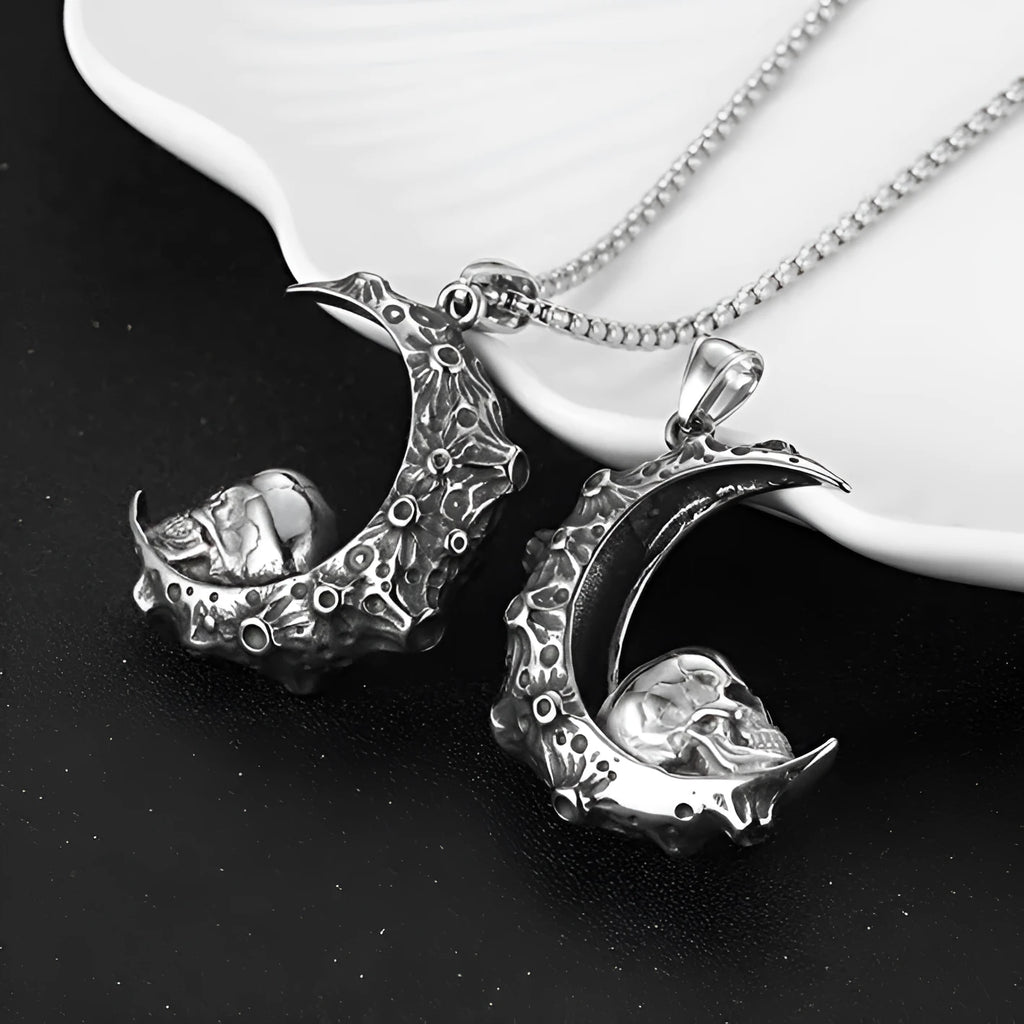 Men's stainless steel necklace with alloy pendant in silver sports style design