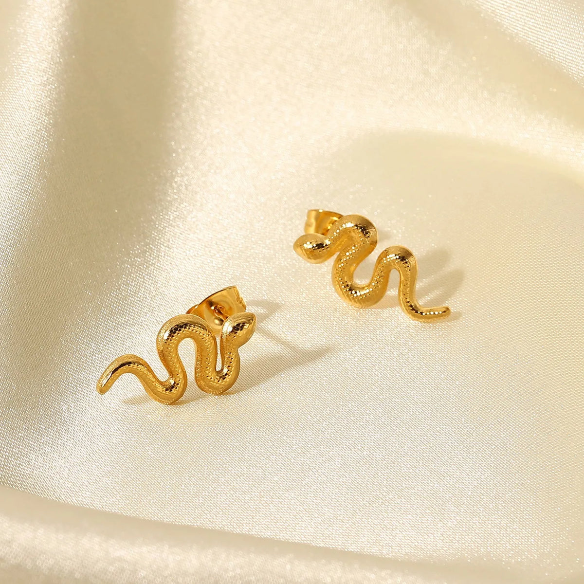Gold snake stud earrings for women, 18K gold plated stainless steel, INS style, 1 pair