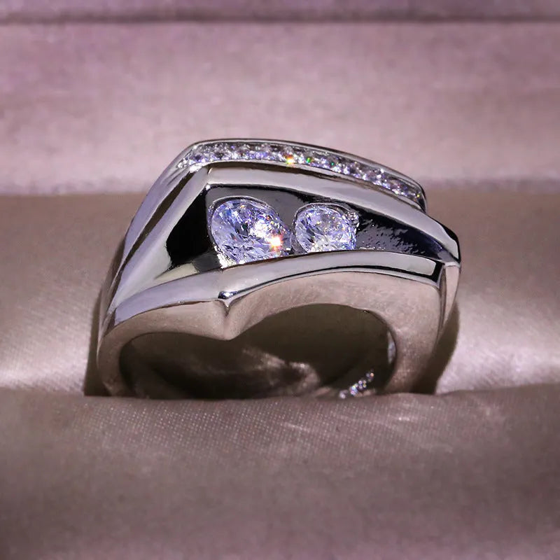 Women's geometric three-dimensional half-edge heart ring with micro inlaid zircon in brass electrical degree white steel