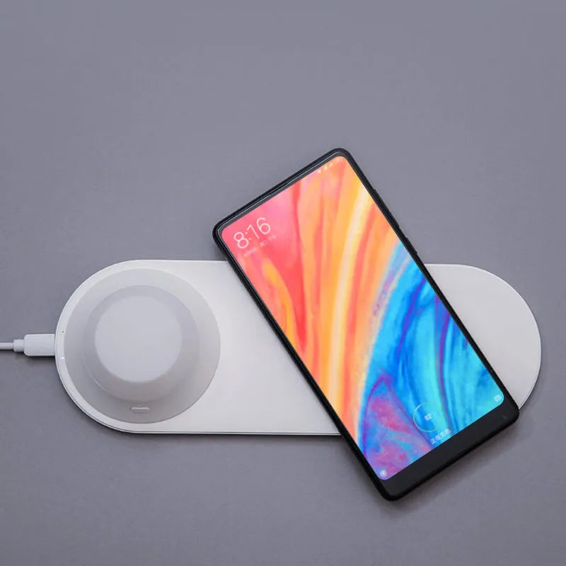 White smart night light phone wireless charger with magnetic suction pad, 225x80x43.5mm, two colour temperature modes