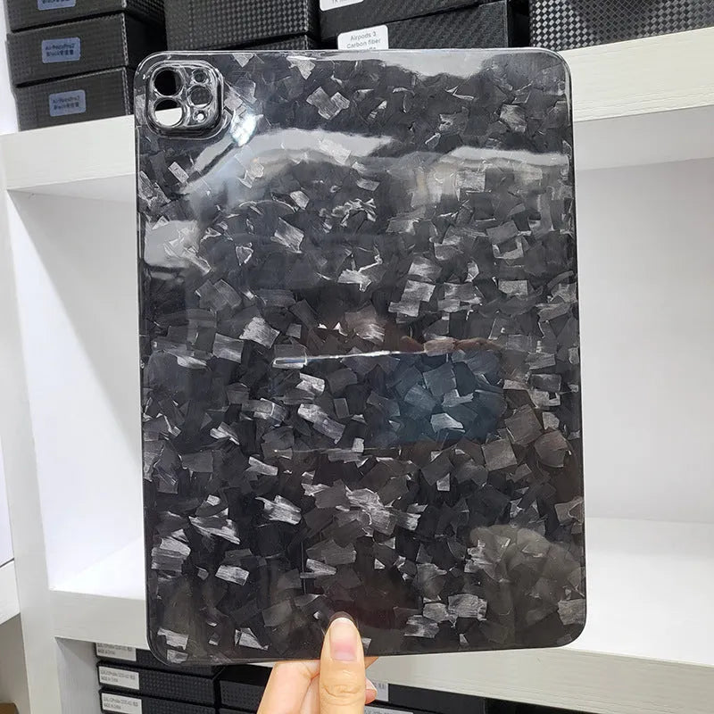 iPad Pro 11 carbon fibre flat protective cover with 3K matte patterning and heat dissipation properties