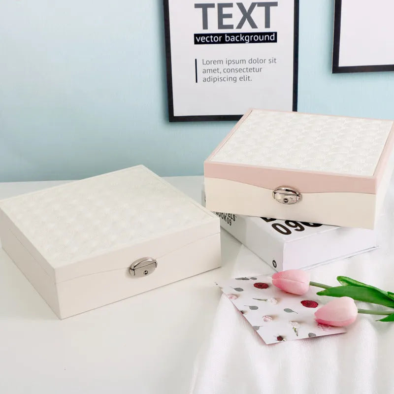 Red or white PU jewelry storage box with large capacity for necklace and ring organisation