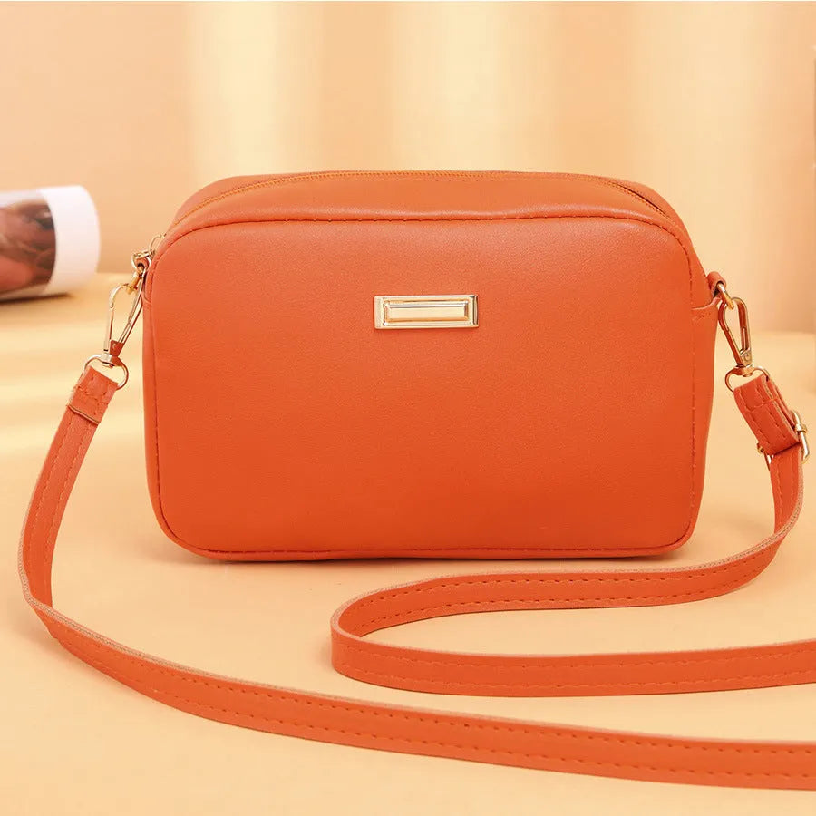 Women's PU shoulder bag with three-dimensional pocket in horizontal square shape