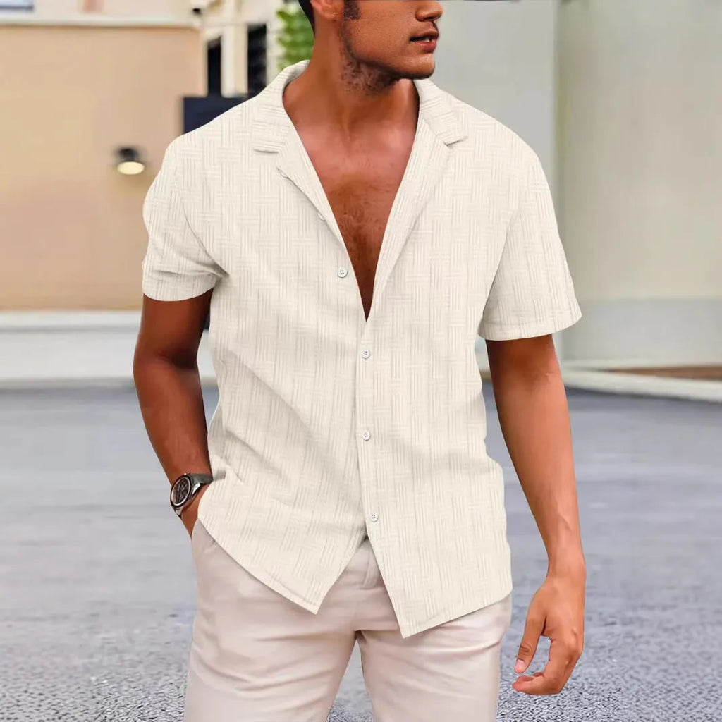 British style corduroy summer shirt in solid colour with short sleeves and regular fit