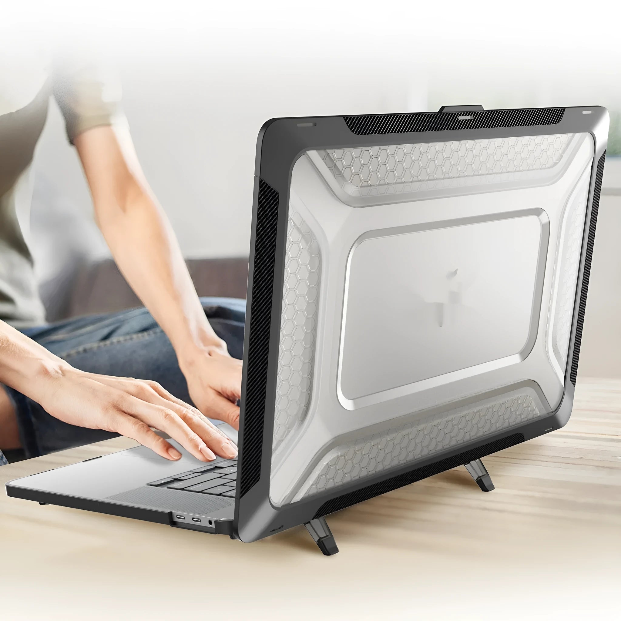 MacBook protective hard shell case in cool black, starry sky grey, elegant apricot, and sapphire blue colours for Air and Pro models.