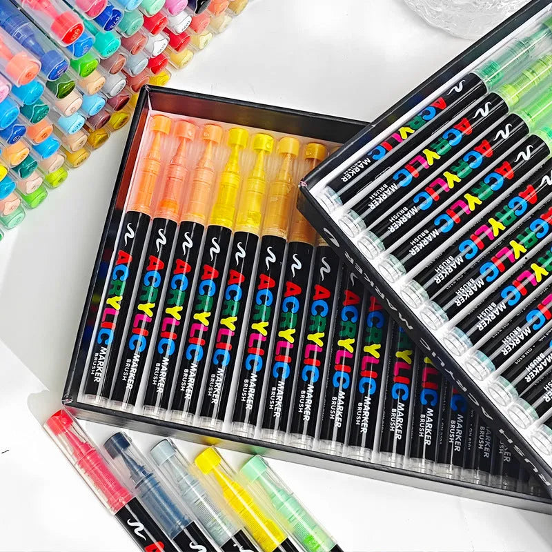Set of straight liquid acrylic marker pens with soft head tips in multiple colours for art and graffiti