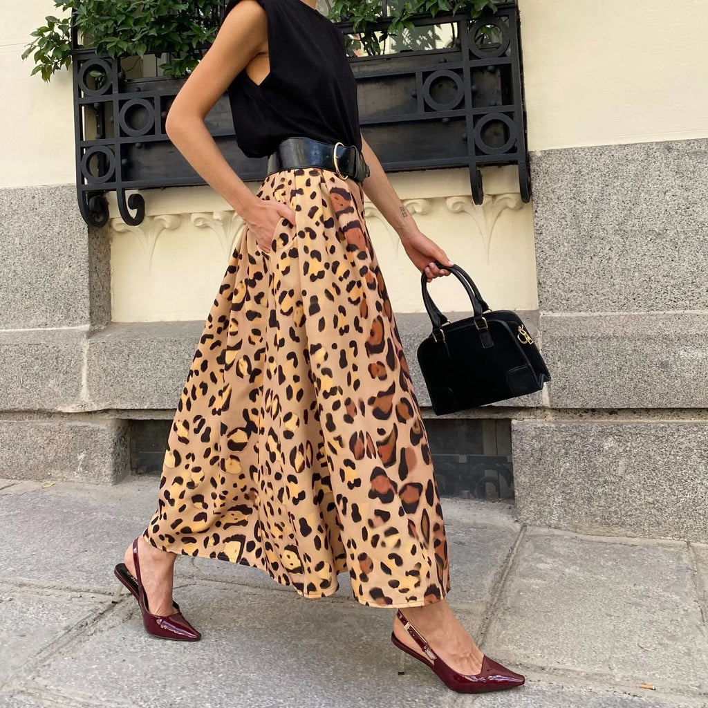 Brown leopard print women's A-line long skirt with elastic waistband