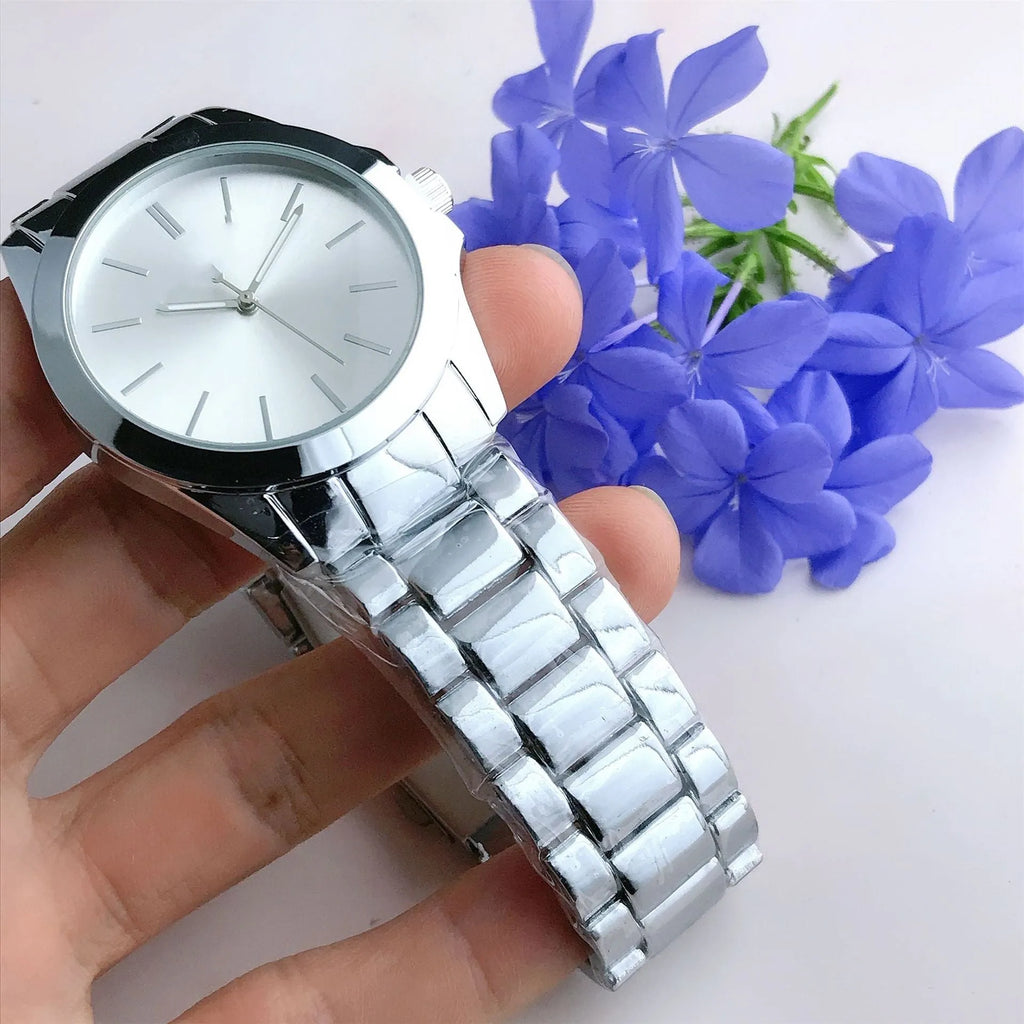Quartz wrist watch 10mm thick, available in silver gold rose gold and rose red, casual unisex matching style