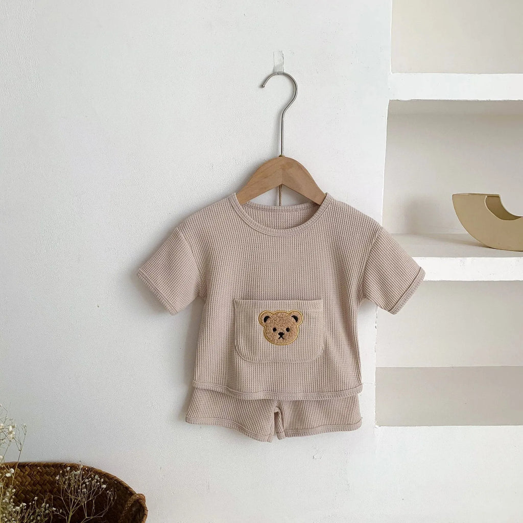 Unisex baby summer two-piece cotton bear top and shorts suit in beige
