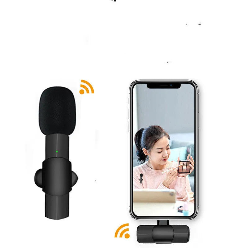 Wireless lavalier microphone with moving coil capsule for mobile phone recording