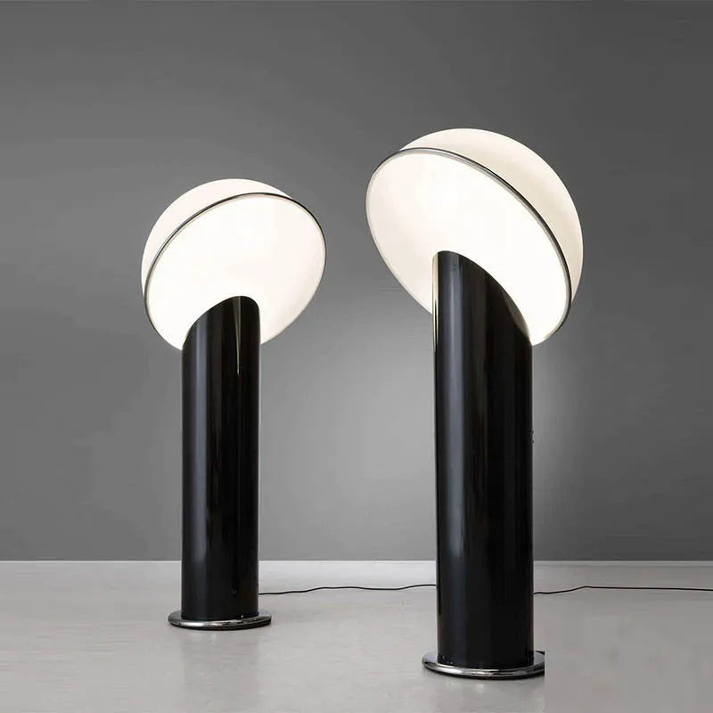 Modern minimalist metal desk lamp 220x600mm on a desk