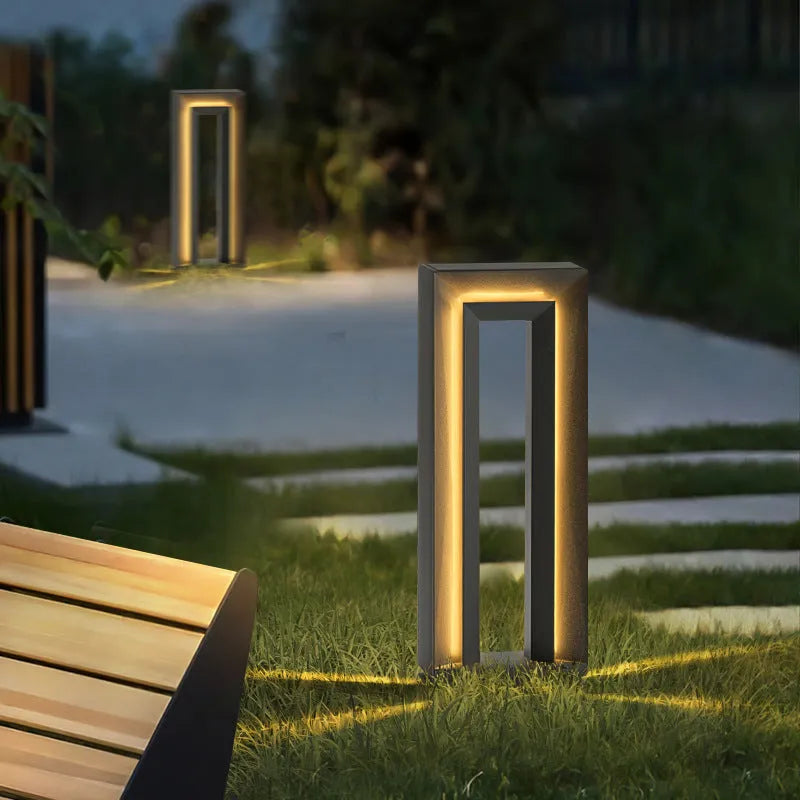 Geometric abstract art outdoor garden landscape lamp in stainless steel and acrylic construction