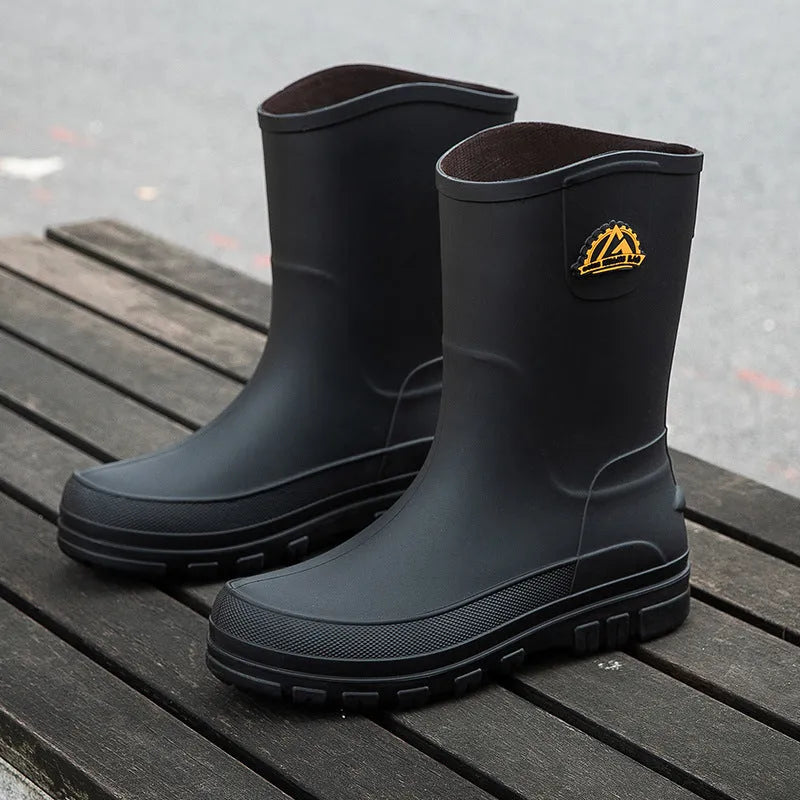 Men's outdoor non-slip PVC rain boots with flat heel, black drawstring style, sizes 39-47