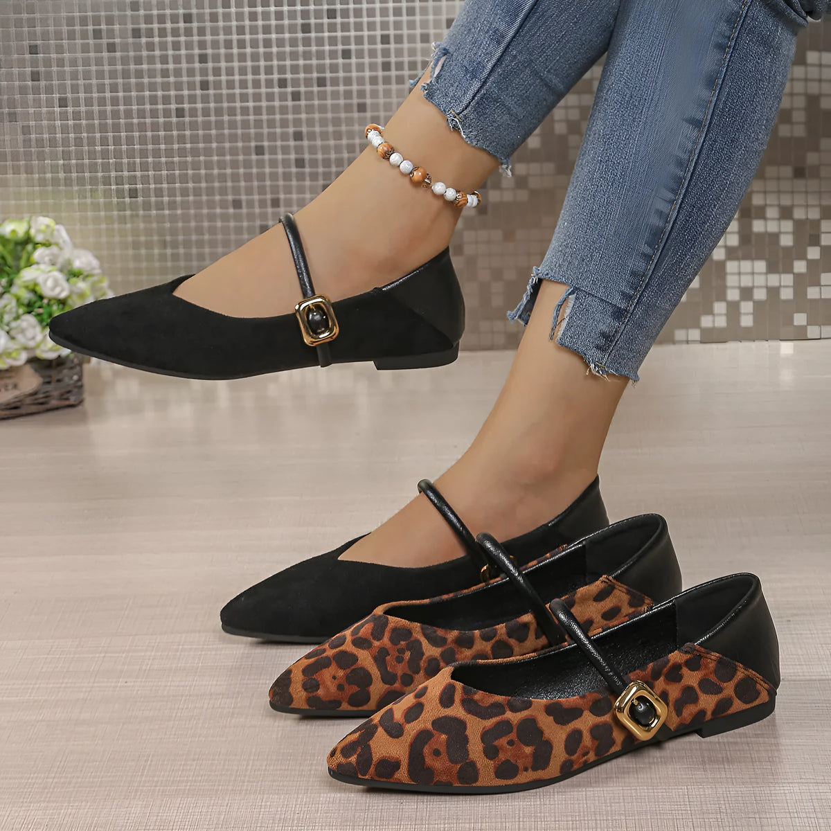 Large size flat bottom casual suede work shoes for women with buckle fastening in black