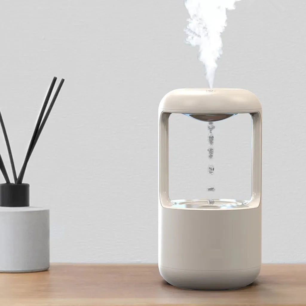 Home Fashion anti-gravity water drop humidifier in white plastic with USB cable