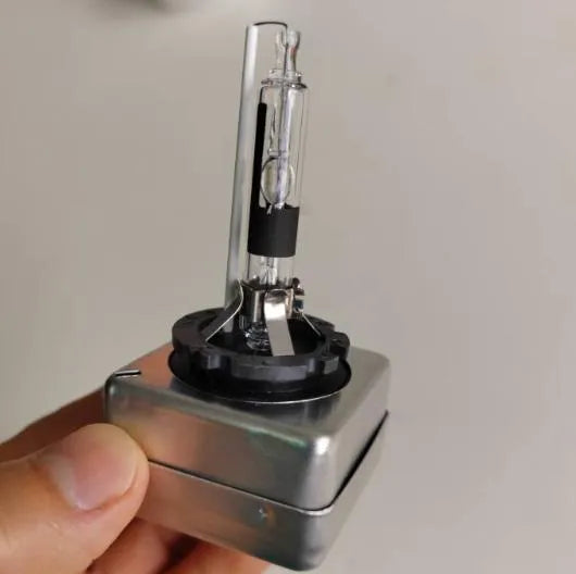Automotive Xenon HID replacement bulb with aluminium alloy shell and quartz lampshade for D1S D1R systems