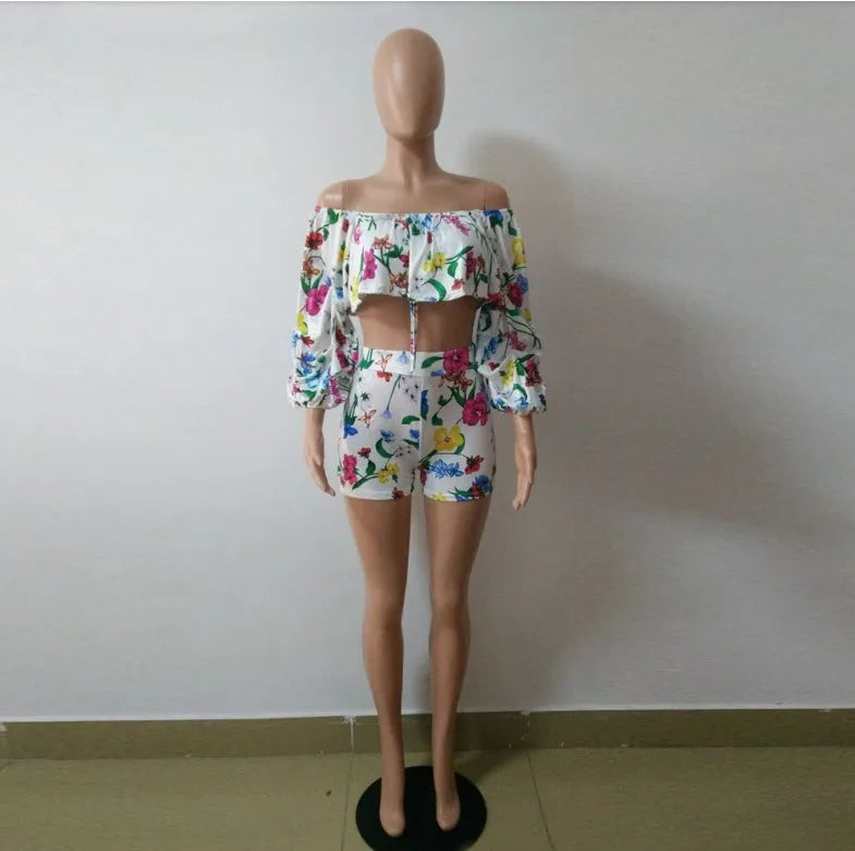 Women's two-piece lounge set with digital print pattern and fuzzy long sleeves with matching shorts