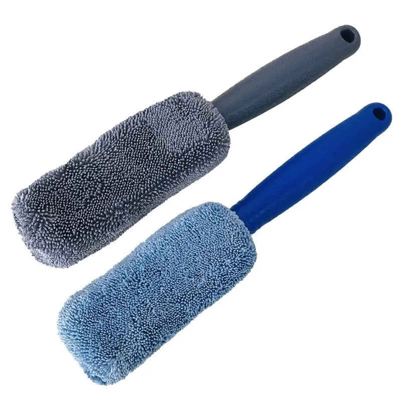 Microfiber car tyre brush with long handle for cleaning alloy wheels