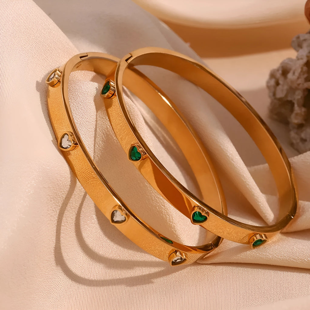 Stainless steel women's bracelet with micro-inlaid peach heart in golden-green or golden-white diamond electroplated finish