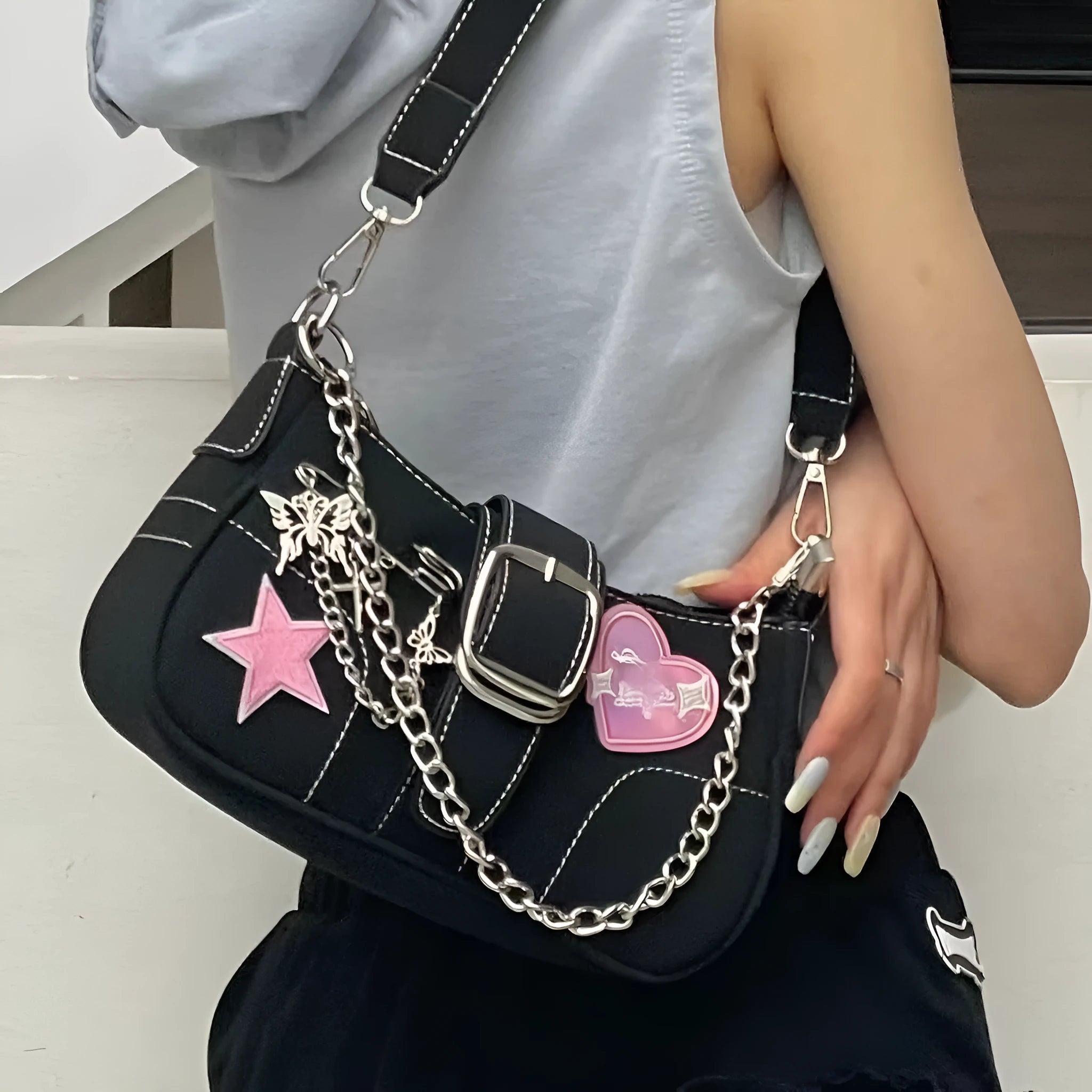 Black PU Y2k heart butterfly shoulder bag with bow stitching chain and zipper buckle in 25cm size