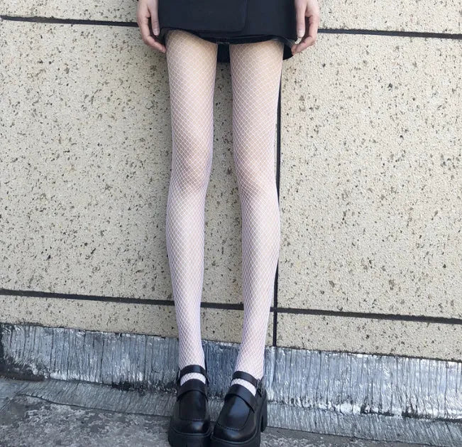 Women's mesh pattern pantyhose in black and white with anti-hook function