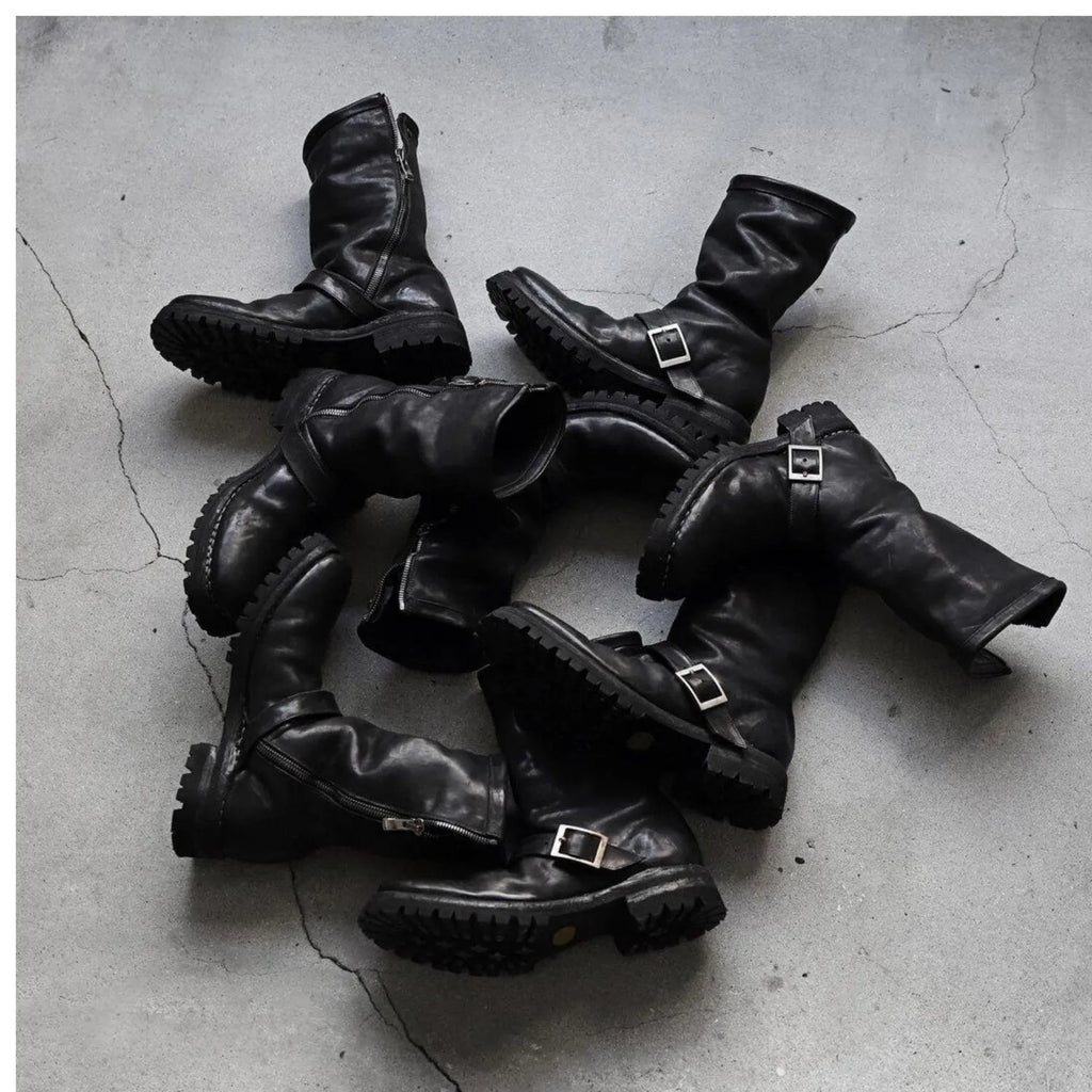 Men's black retro Martin ankle boots with side zipper and round toe.
