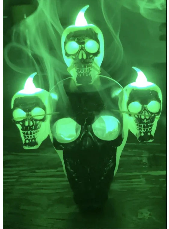 Halloween skull ornament with LED light, plastic construction, gold finish, 14x12x9cm