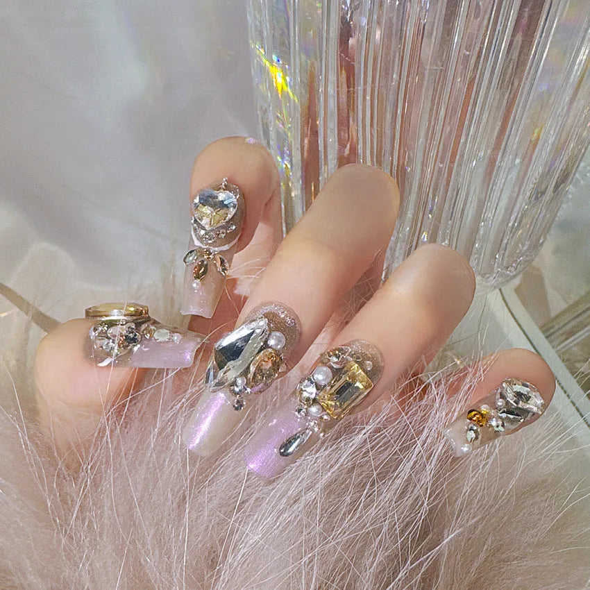 Reusable false nail patches with jelly adhesive or tool set options in 10-piece card packaging