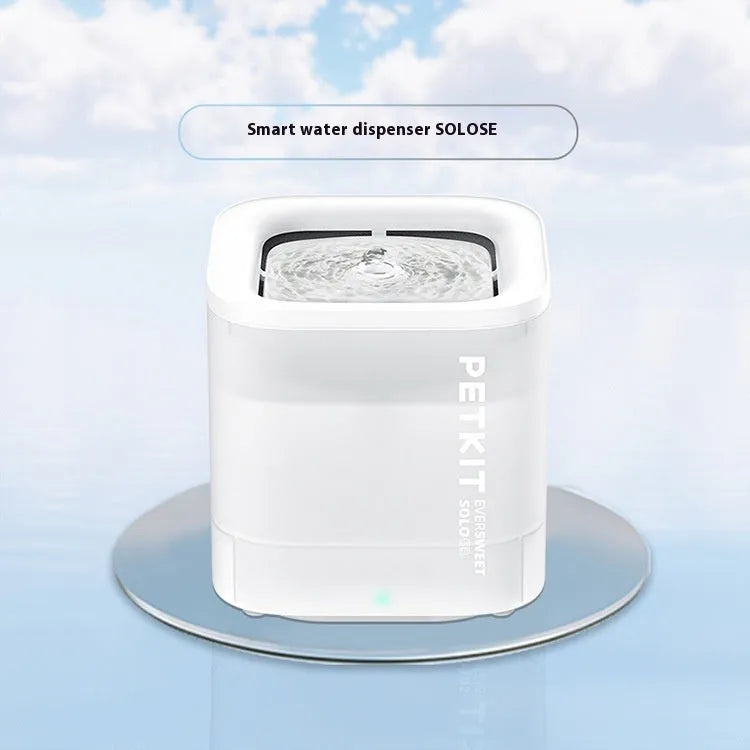 Xiaopei SOLO2 smart pet water dispenser with wireless loop filter for dogs and cats.