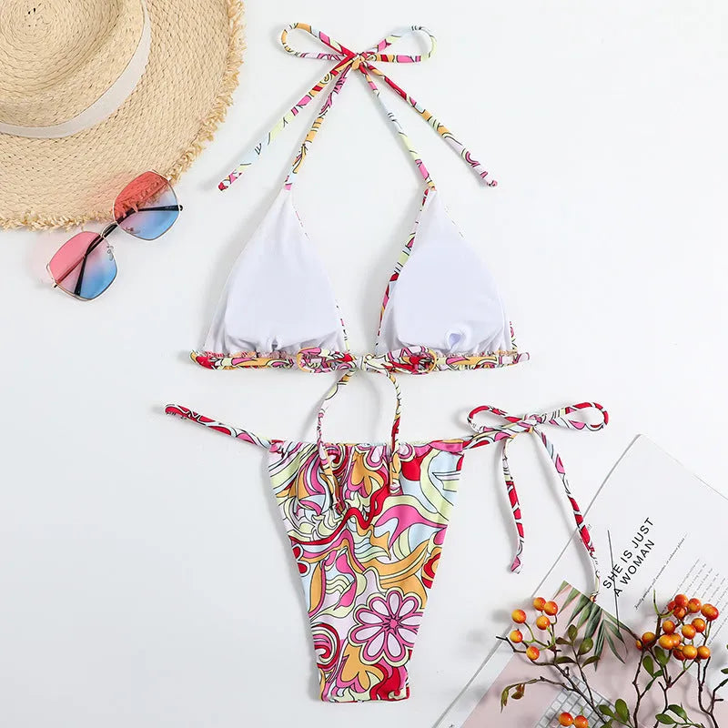 Women's triangle print halterneck bikini set with separate top and bottom pieces