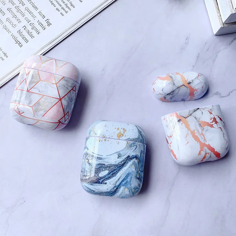 White marble pattern hard PC protective case for Apple AirPods 1 and 2 charging box.