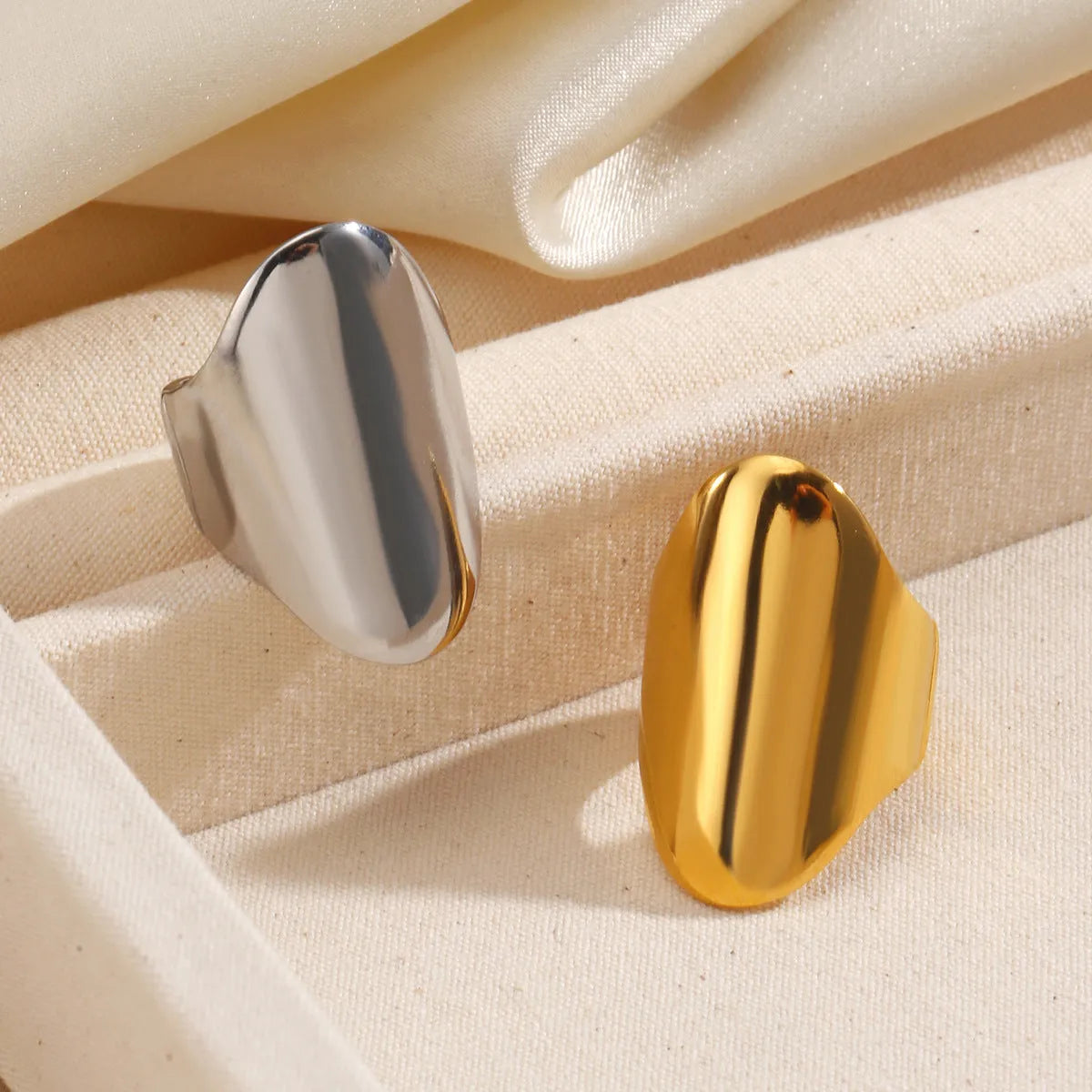 Stainless steel thick geometric ring for women in gold or steel colour, simple style electroplated band