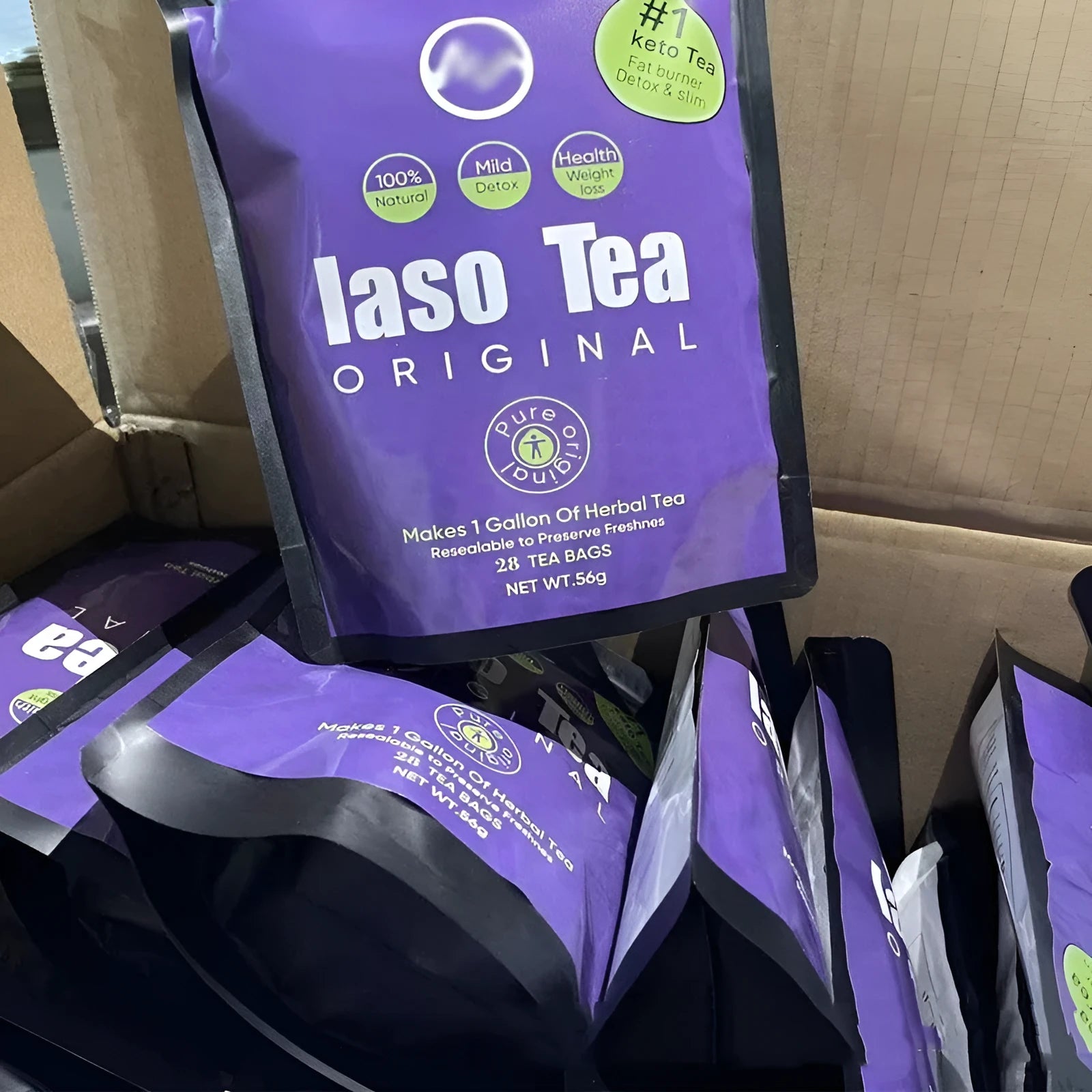 Packet of sugar-free instant slimming tea powder for cold water preparation