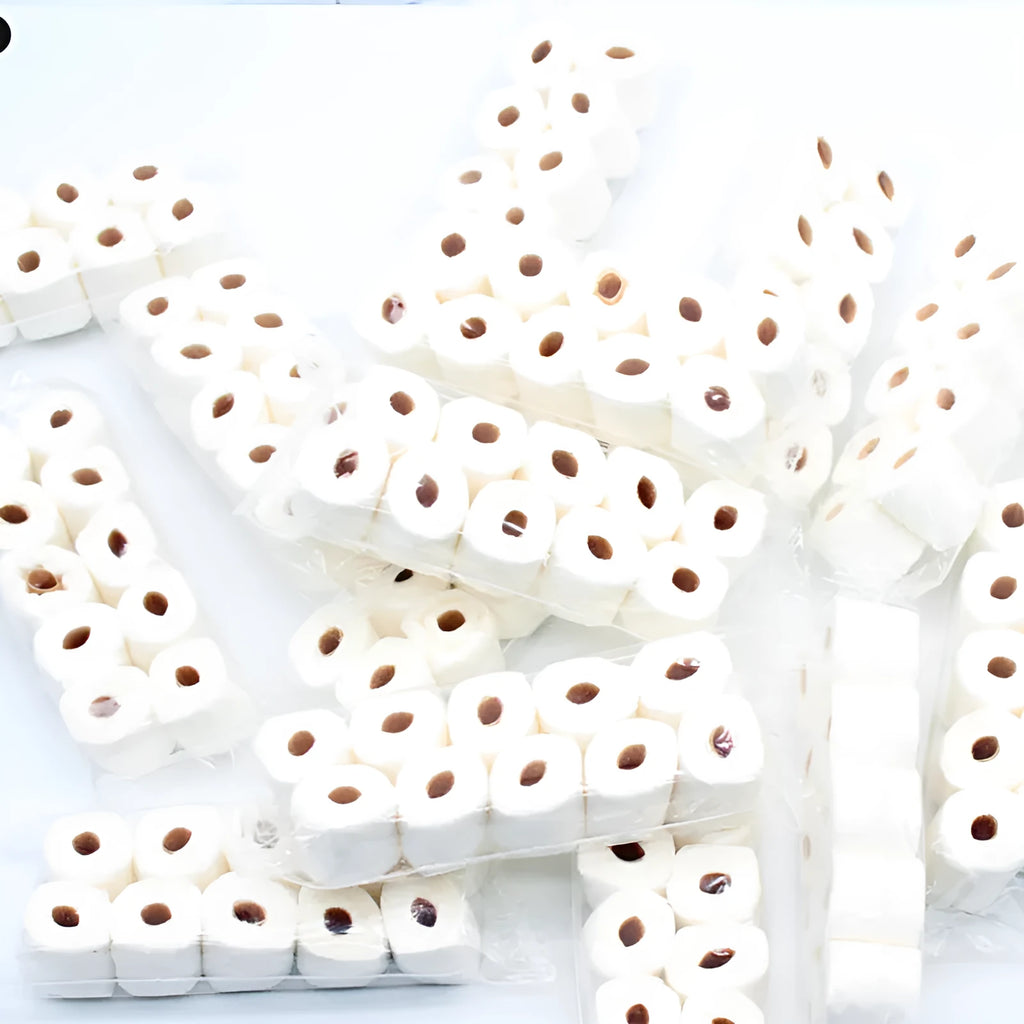 Simulated tissue roll paper toy model measuring 30x15x80mm for children's pretend play