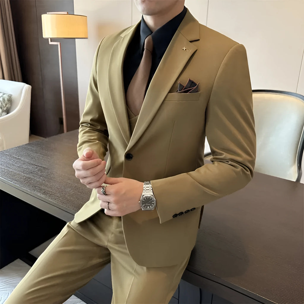Men's slim fit business suit jacket in a chemical fibre blend, available in dark green, brown, and camel.