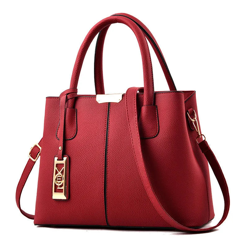 Large capacity women's fashion handbag in soft PU leather with square shape and single shoulder strap