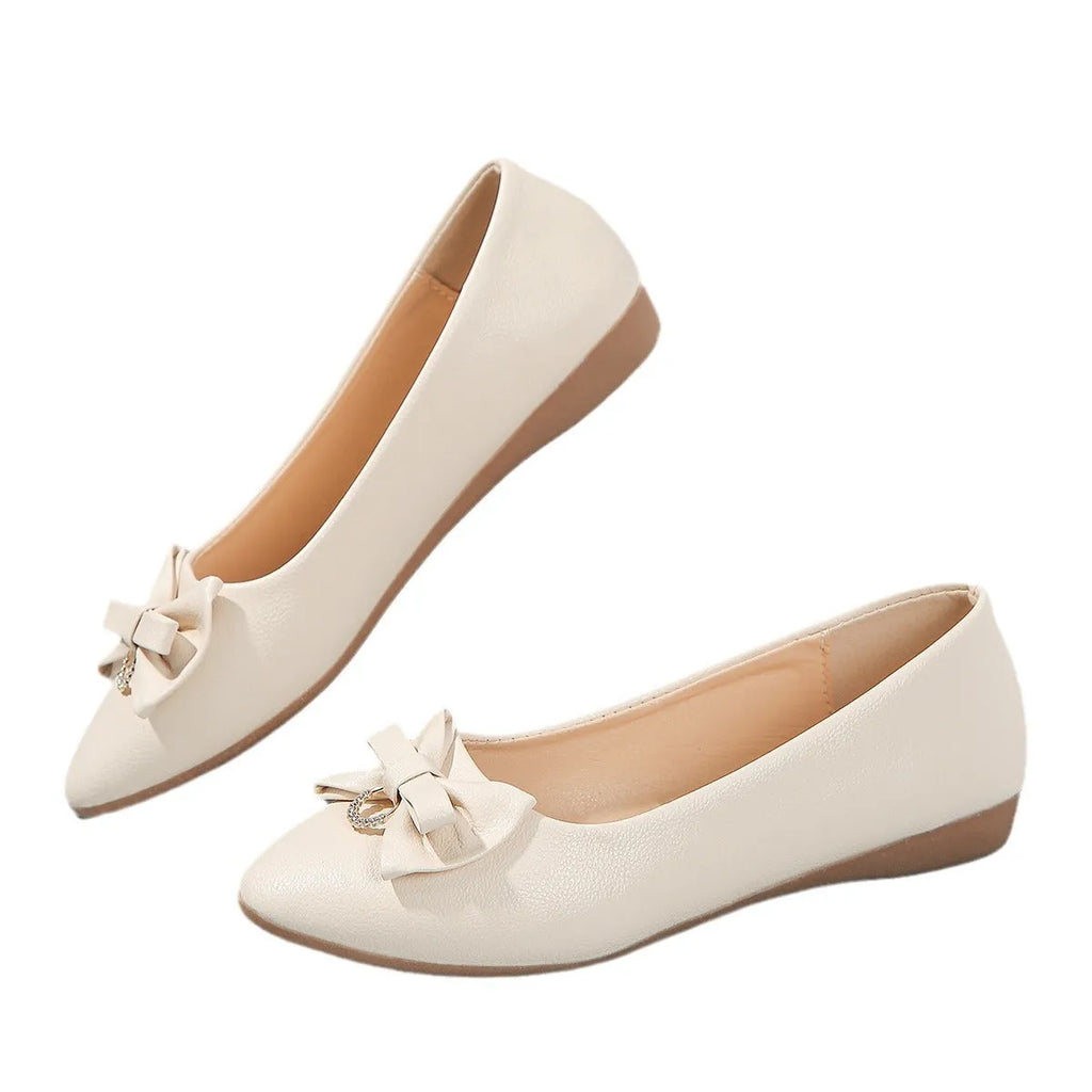 Plus size women's casual flat shoes with bowknot decoration in artificial PU material