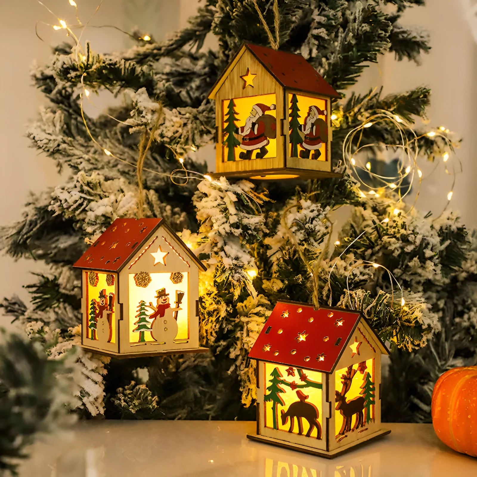 Wooden Christmas pendant with luminous glow, style option A (Elk), measuring 7cm by 7cm by 9cm