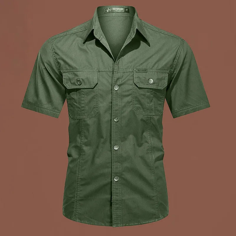 Men's loose cotton cardigan work shirt in short sleeve style with non-ironing treatment