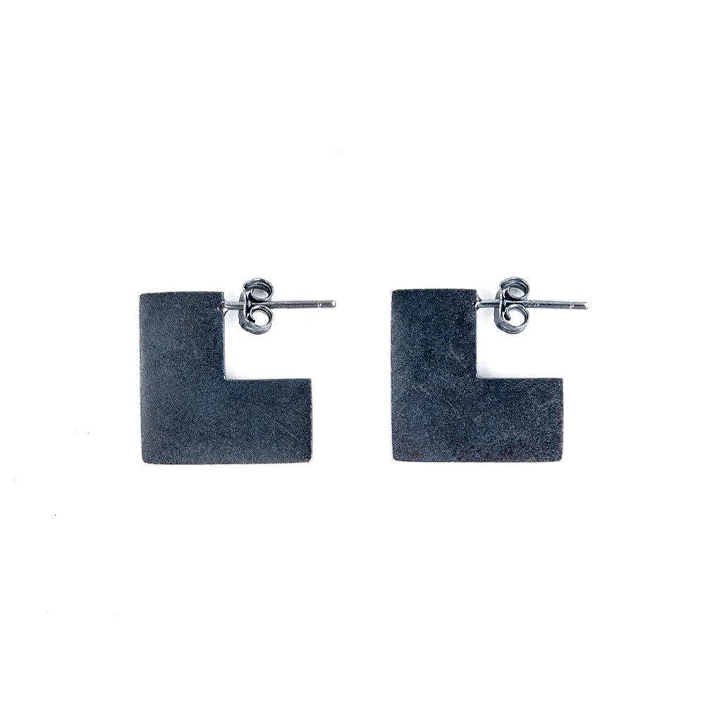 Oxidized black geometry square sterling silver earrings measuring 16mm