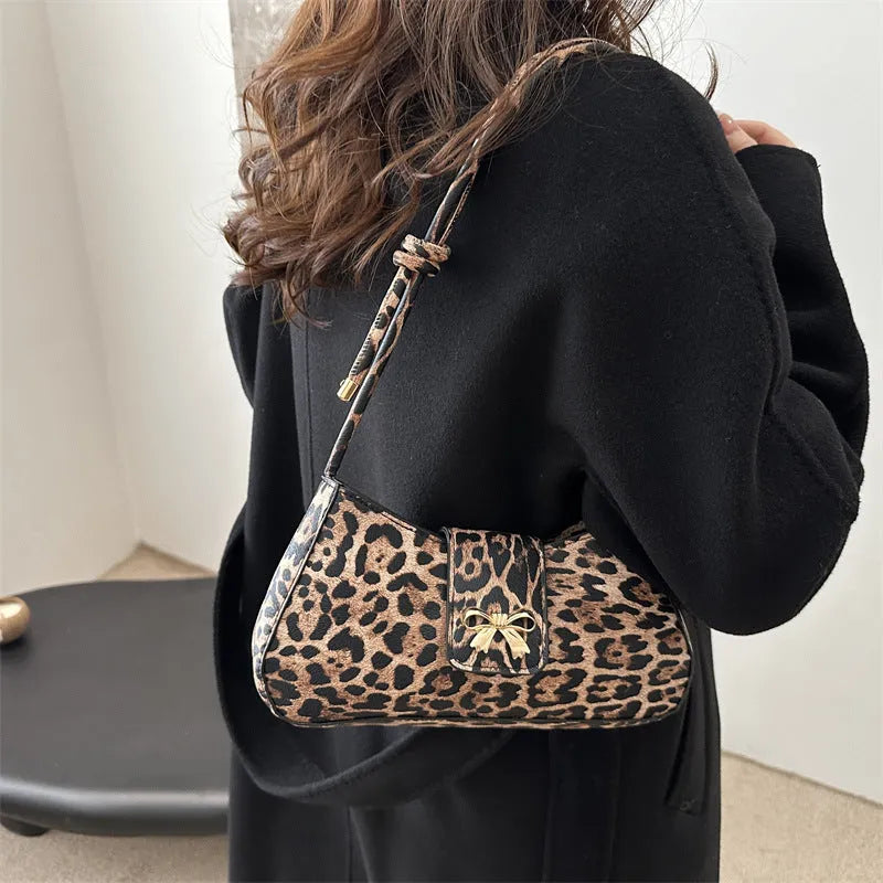 Women's large capacity casual handbag with sandwich pocket design in PU material
