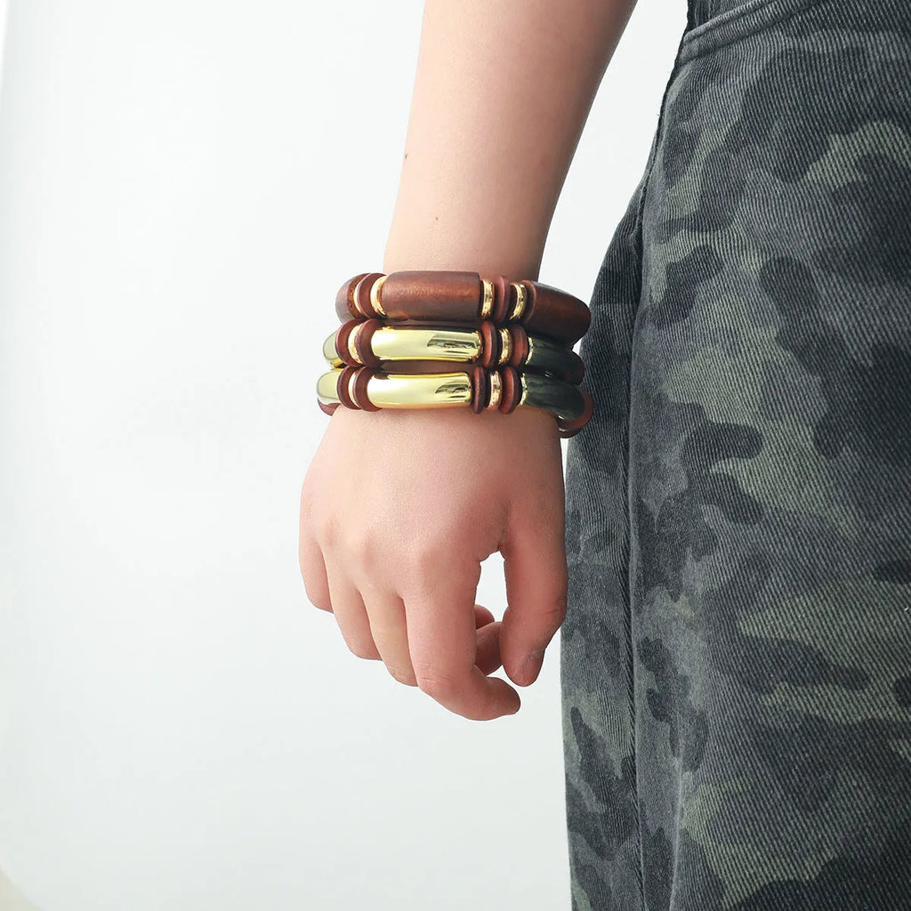 Women's multi-layer wooden necklace and bracelet set with alloy pendants in European exaggerated fashion style